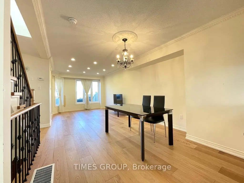 Photo 5 of Unit 104, 18 Clark Avenue W, Vaughan, Crestwood-Springfarm-Yorkhill — HOMEH