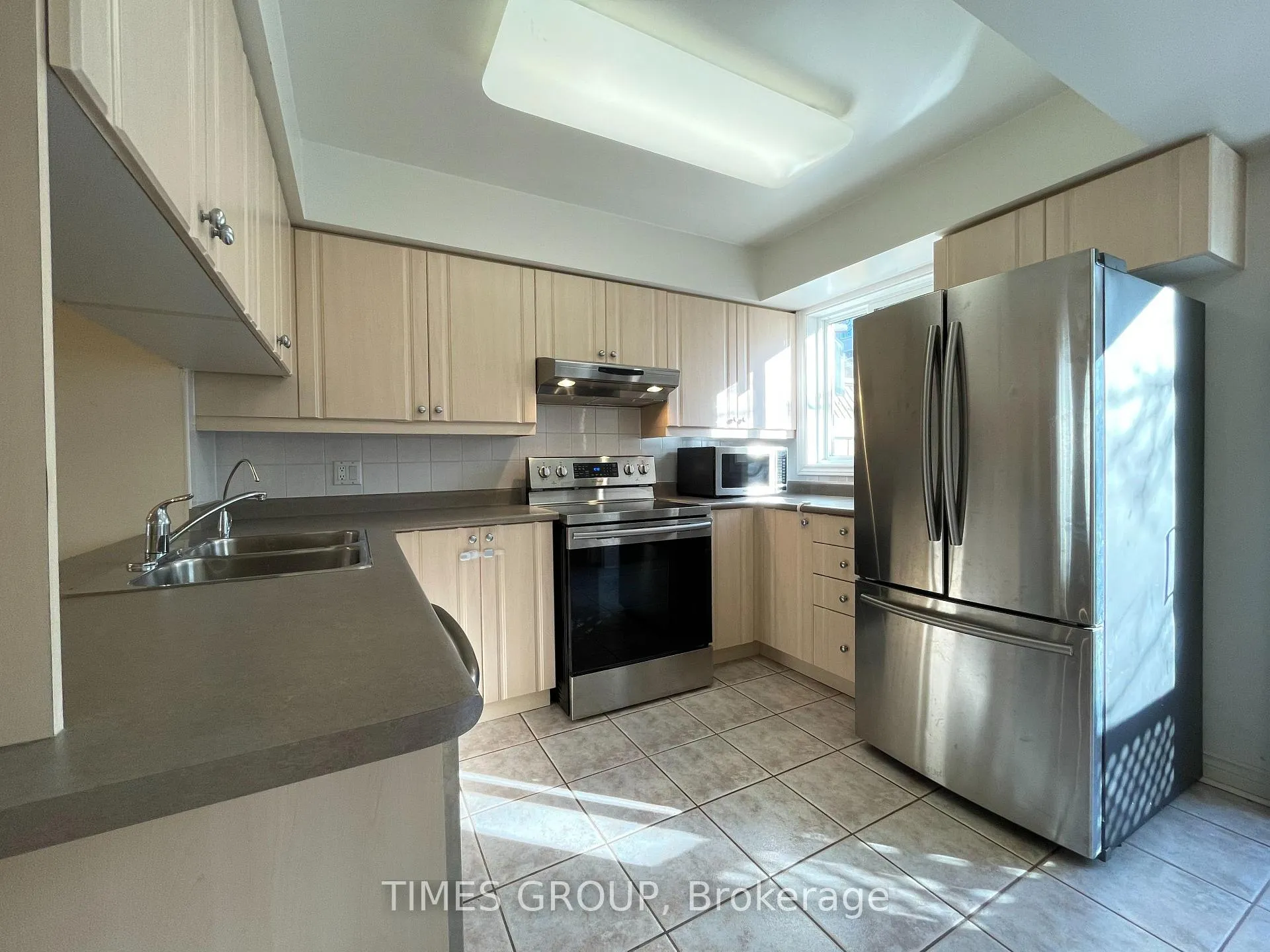 Photo 7 of Unit 104, 18 Clark Avenue W, Vaughan, Crestwood-Springfarm-Yorkhill — HOMEH