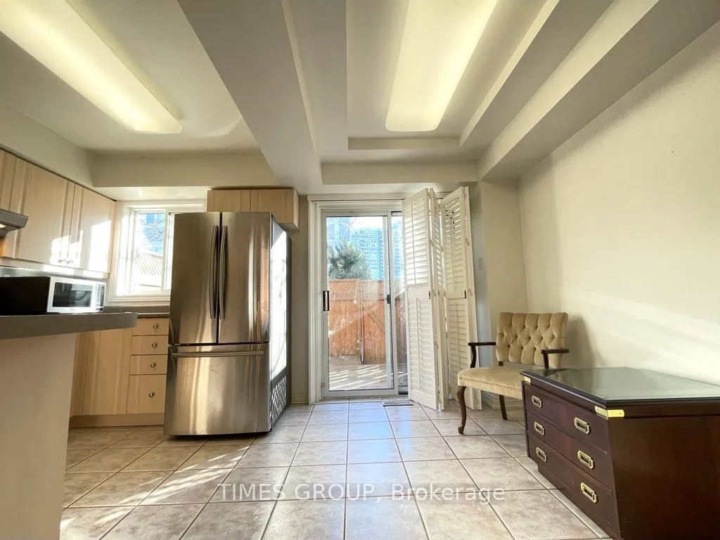 Photo 8 of Unit 104, 18 Clark Avenue W, Vaughan, Crestwood-Springfarm-Yorkhill — HOMEH