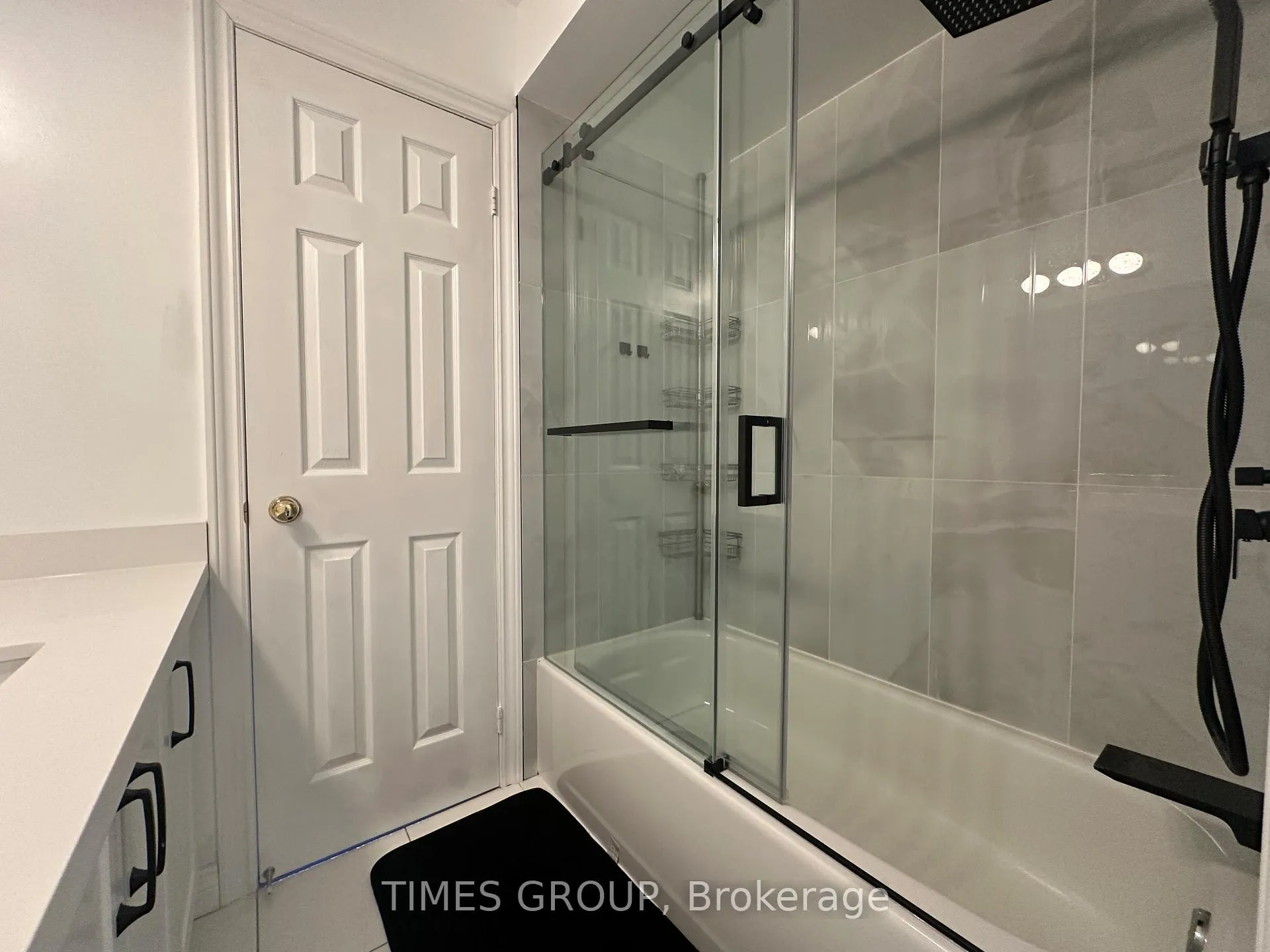 Photo 16 of Unit 104, 18 Clark Avenue W, Vaughan, Crestwood-Springfarm-Yorkhill — HOMEH
