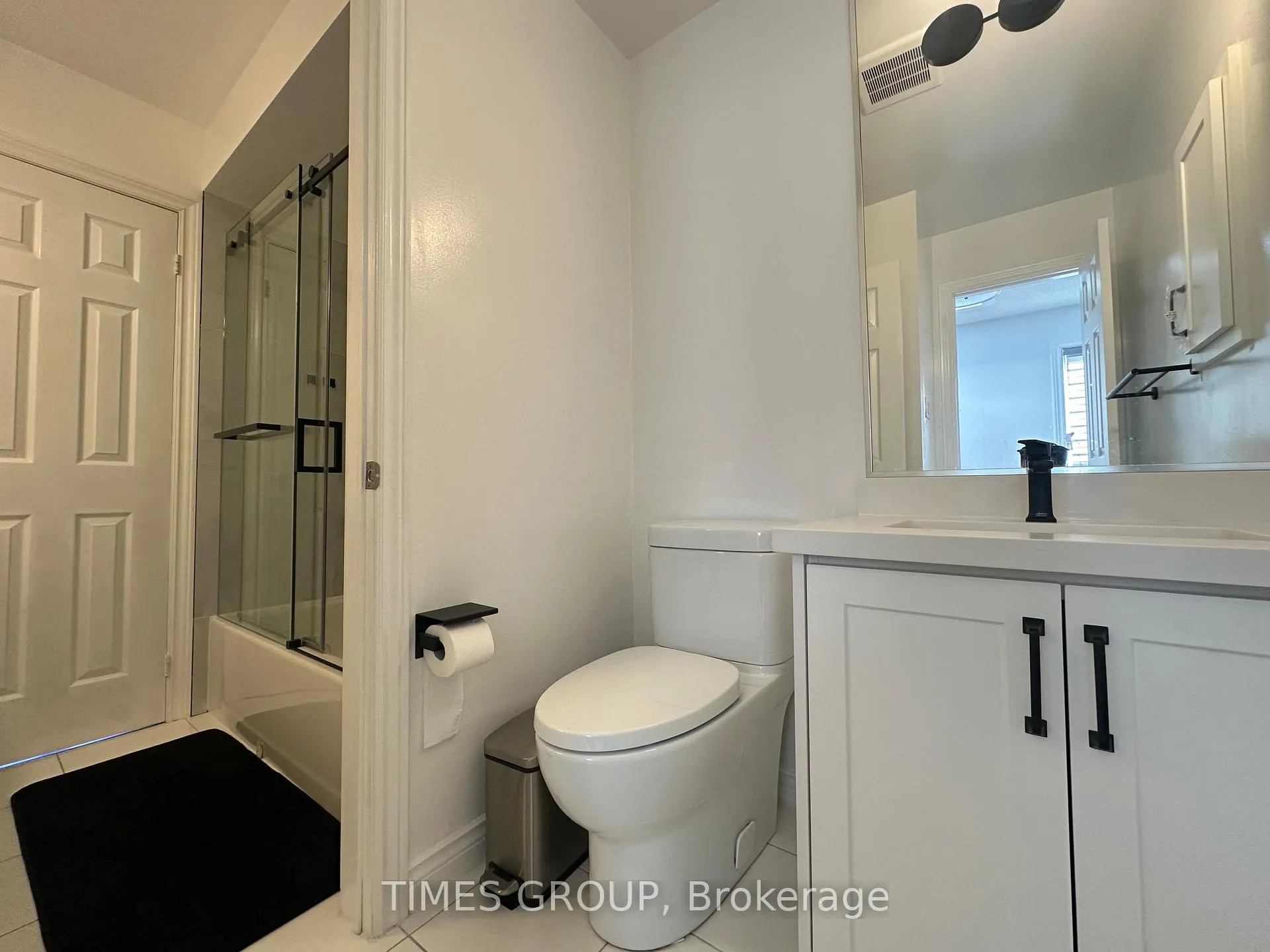 Photo 17 of Unit 104, 18 Clark Avenue W, Vaughan, Crestwood-Springfarm-Yorkhill — HOMEH