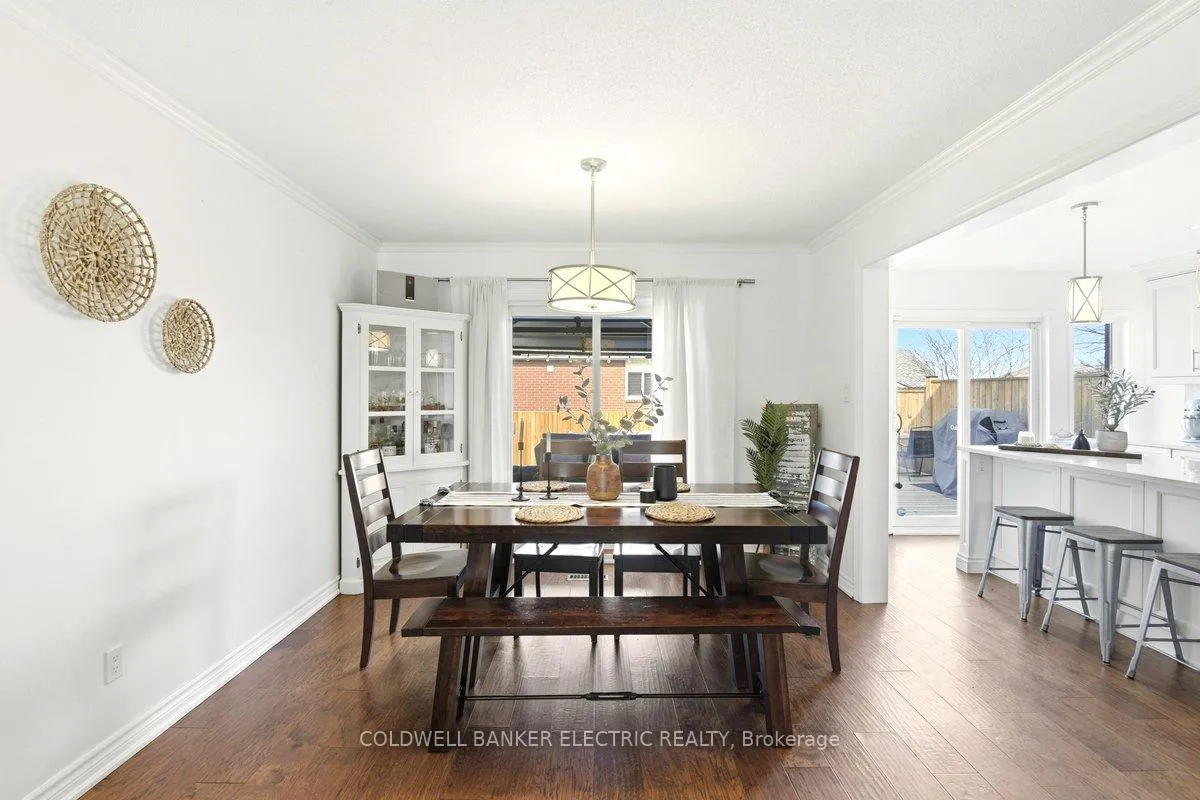 Photo 11 of 93 Farncomb Crescent, Clarington, Bowmanville — HOMEH