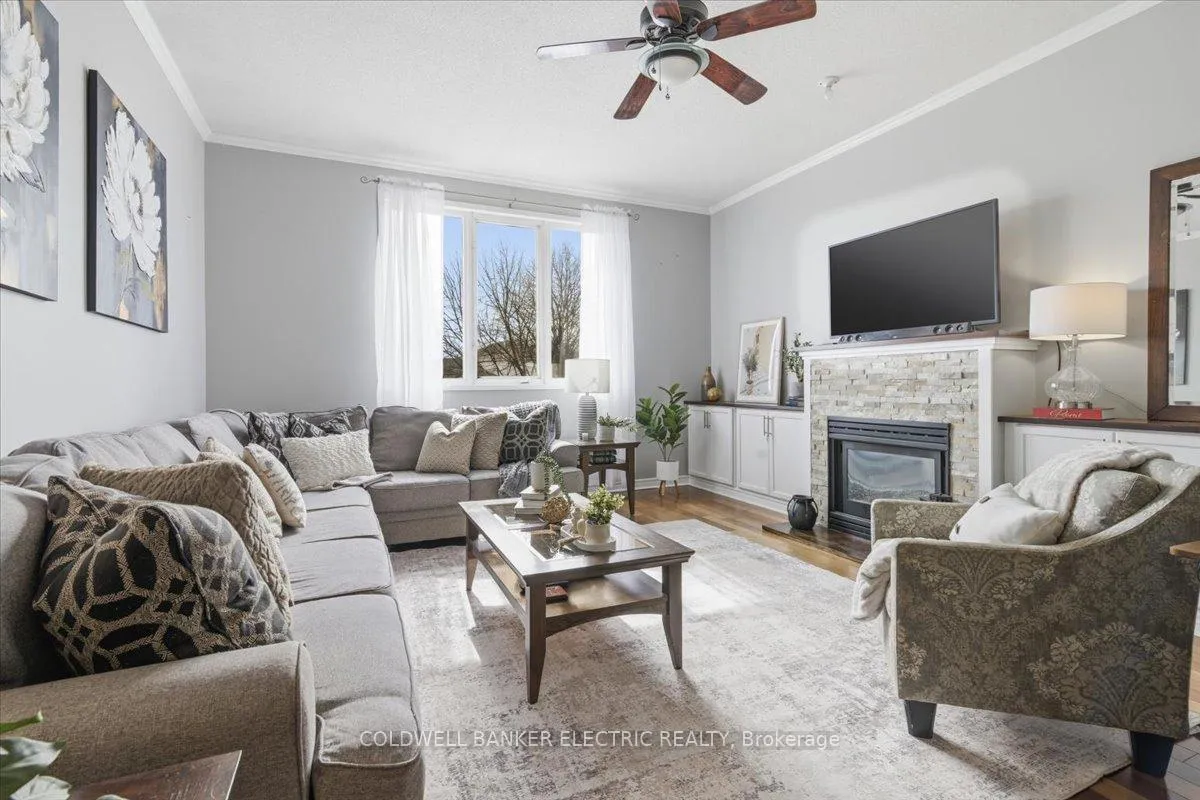 Photo 15 of 93 Farncomb Crescent, Clarington, Bowmanville — HOMEH