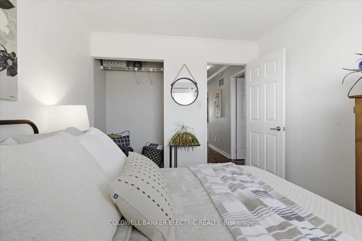 Photo 20 of 93 Farncomb Crescent, Clarington, Bowmanville — HOMEH