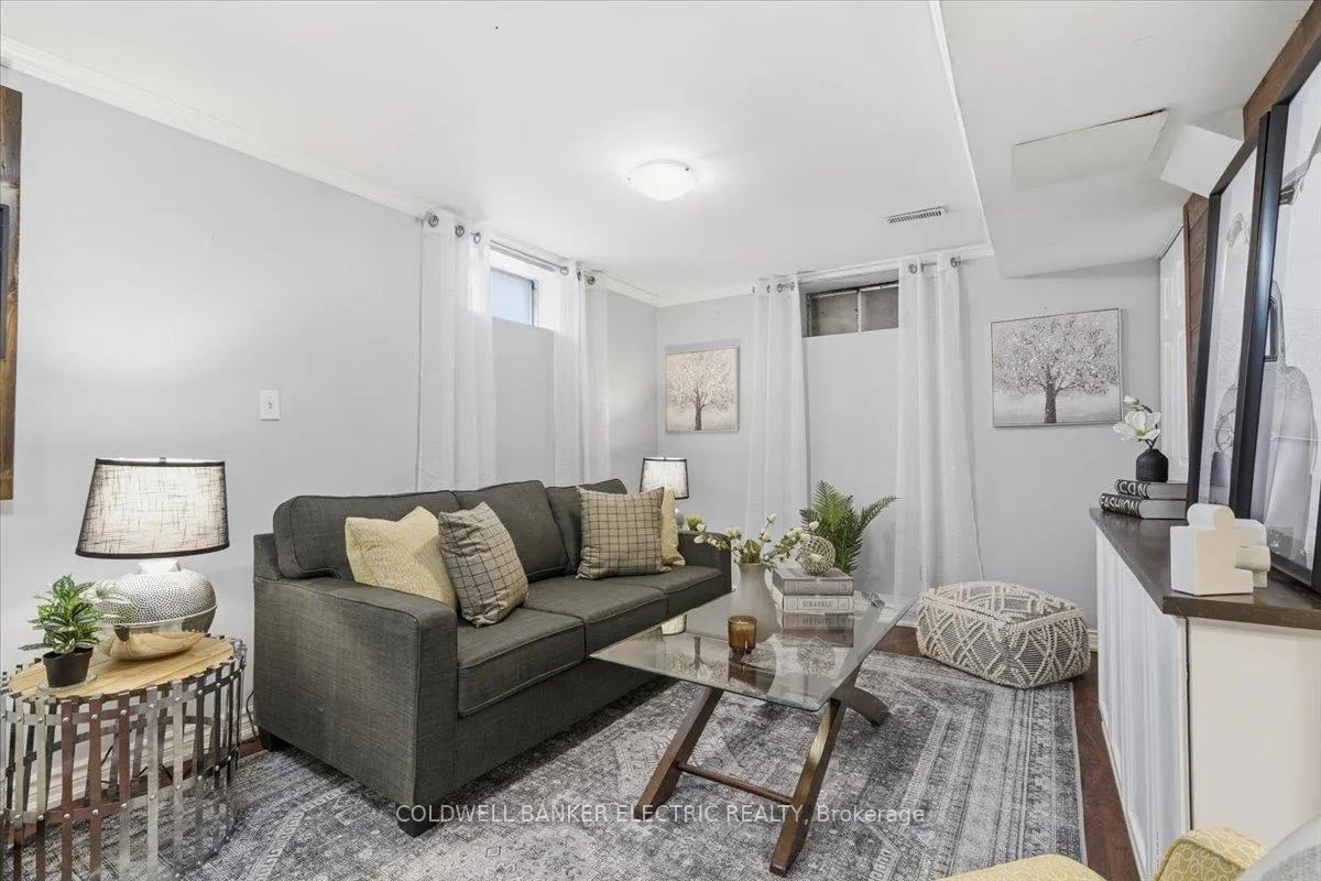 Photo 32 of 93 Farncomb Crescent, Clarington, Bowmanville — HOMEH