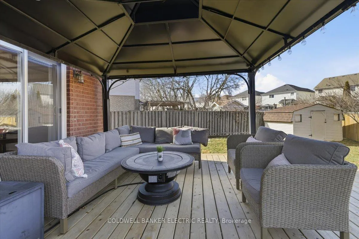 Photo 37 of 93 Farncomb Crescent, Clarington, Bowmanville — HOMEH