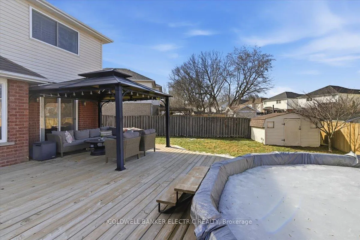 Photo 40 of 93 Farncomb Crescent, Clarington, Bowmanville — HOMEH