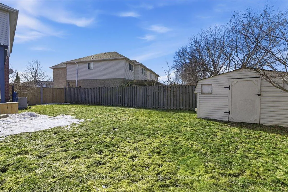 Photo 41 of 93 Farncomb Crescent, Clarington, Bowmanville — HOMEH