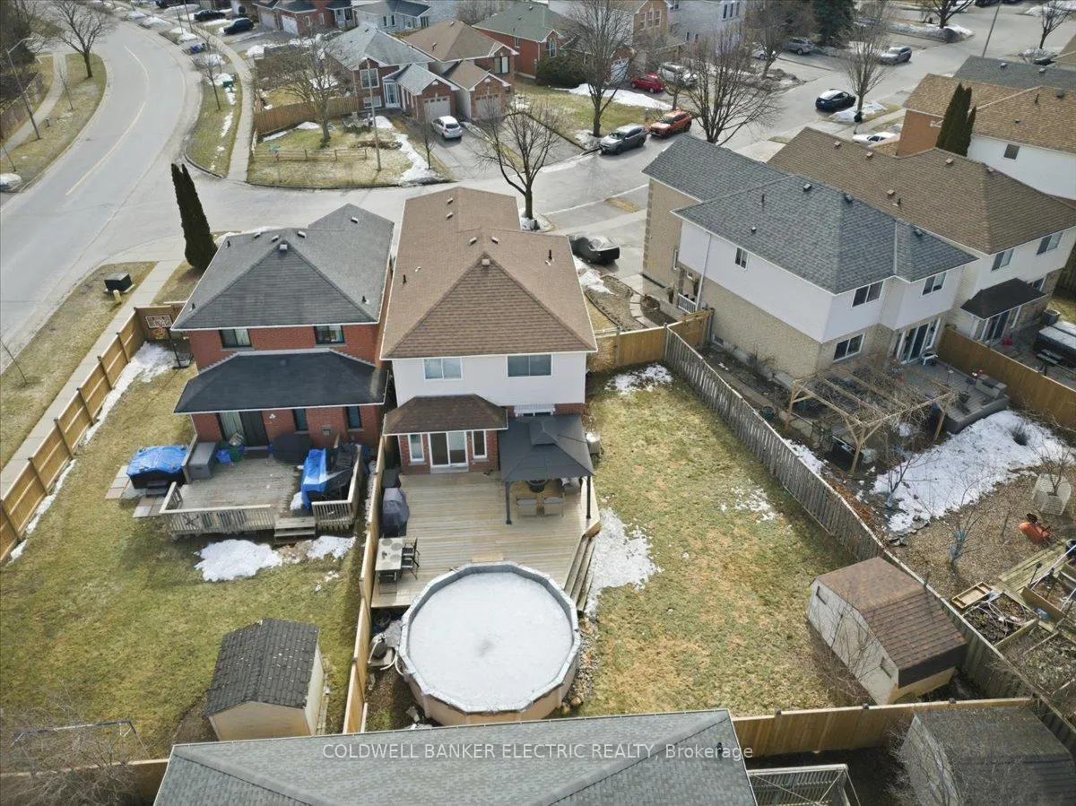 Photo 47 of 93 Farncomb Crescent, Clarington, Bowmanville — HOMEH