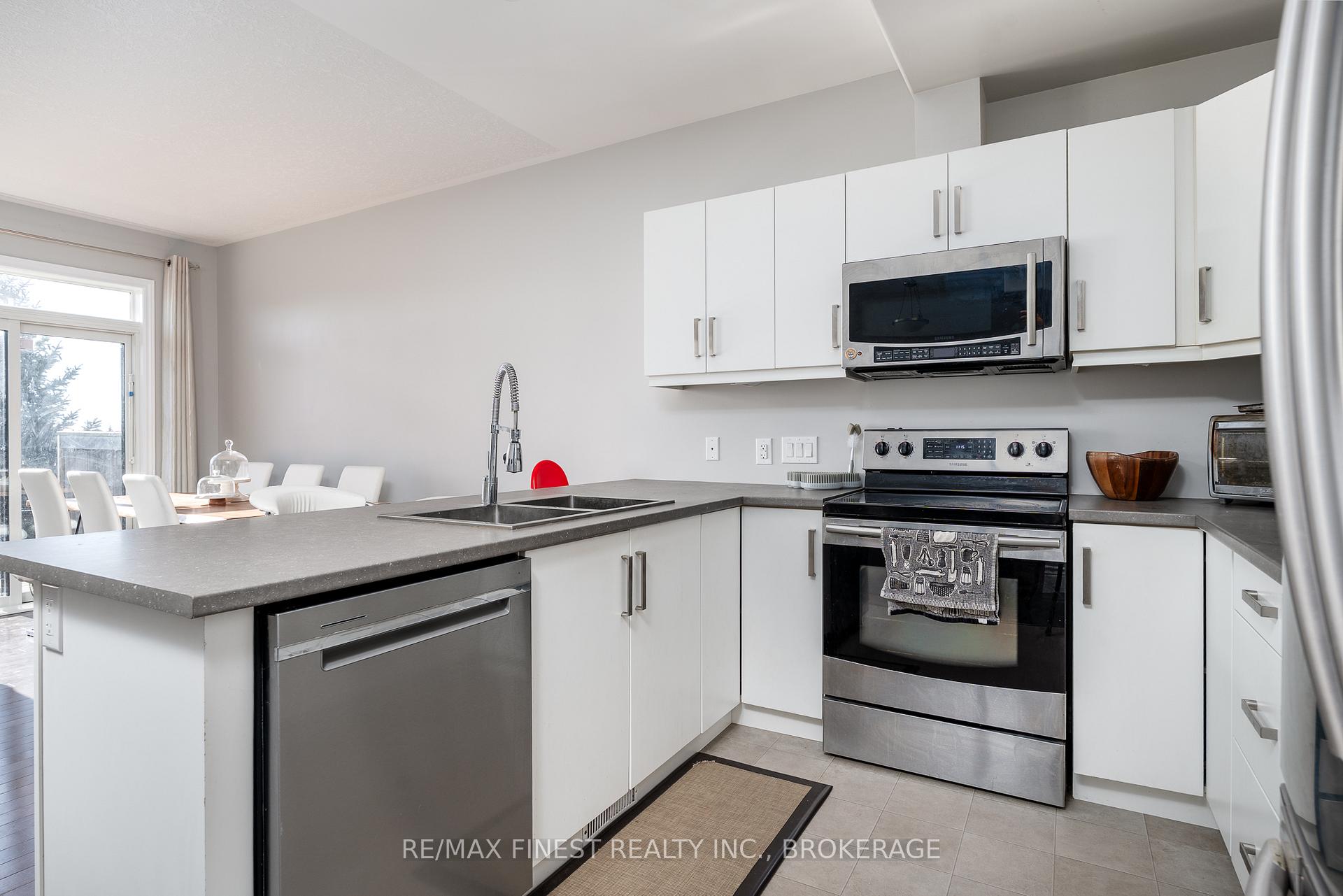 Photo 11 of 140 Simurda Court, Loyalist, Amherstview — HOMEH