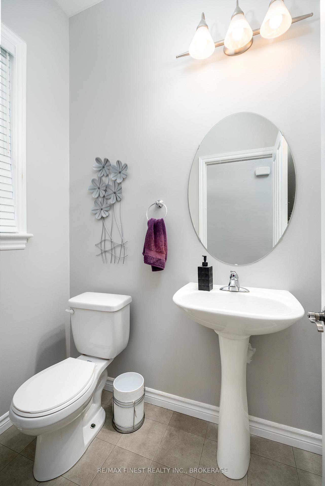 Photo 13 of 140 Simurda Court, Loyalist, Amherstview — HOMEH