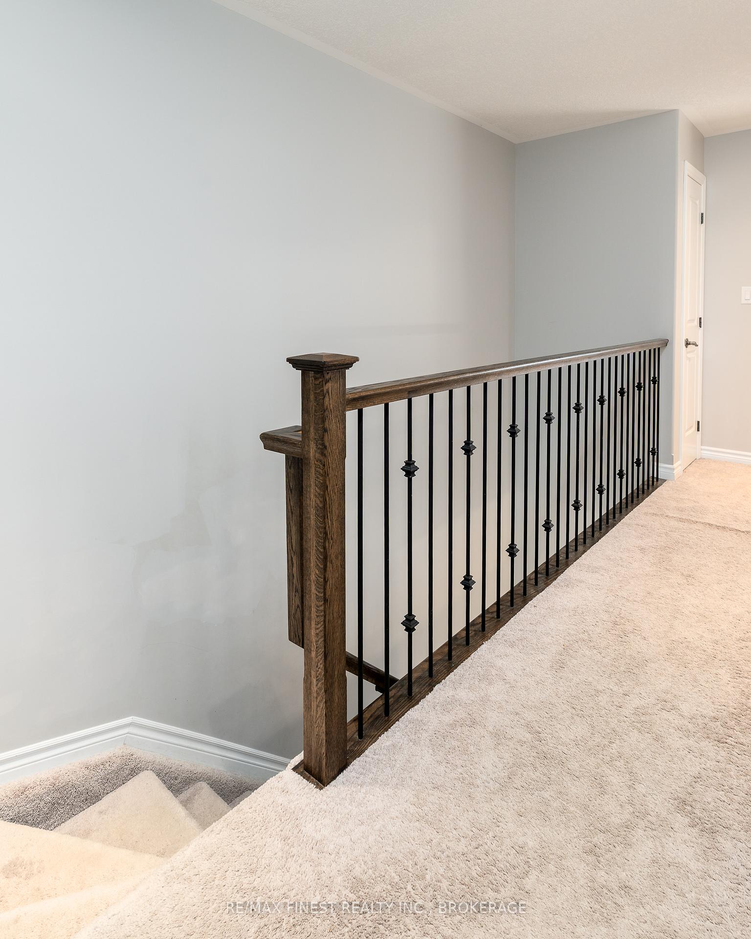 Photo 14 of 140 Simurda Court, Loyalist, Amherstview — HOMEH