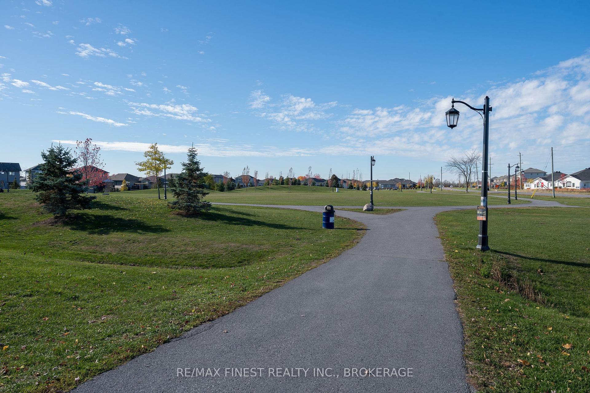 Photo 31 of 140 Simurda Court, Loyalist, Amherstview — HOMEH