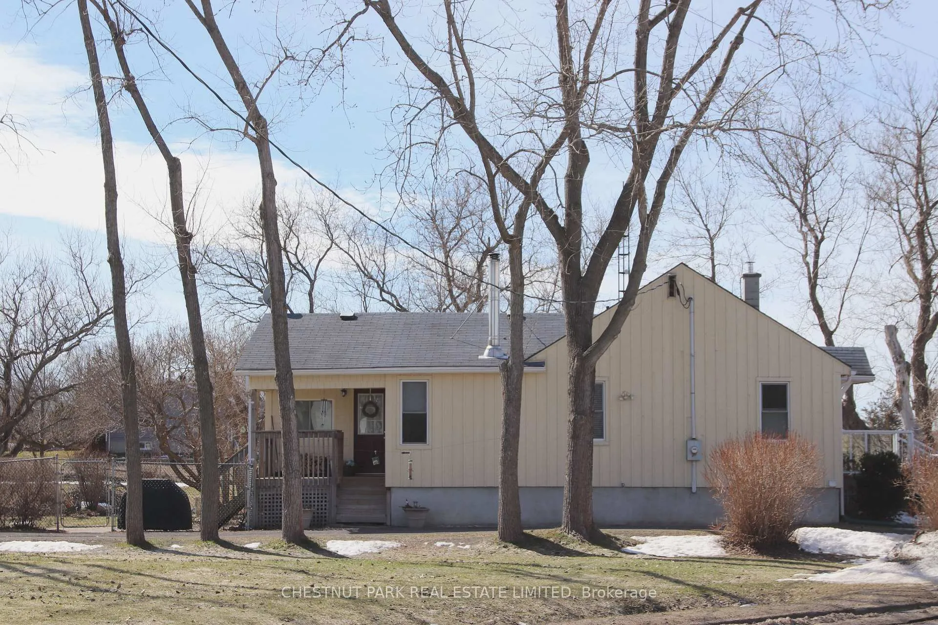 Photo 2 of 2992 County Road 10, Prince Edward County, South Marysburg Ward — HOMEH