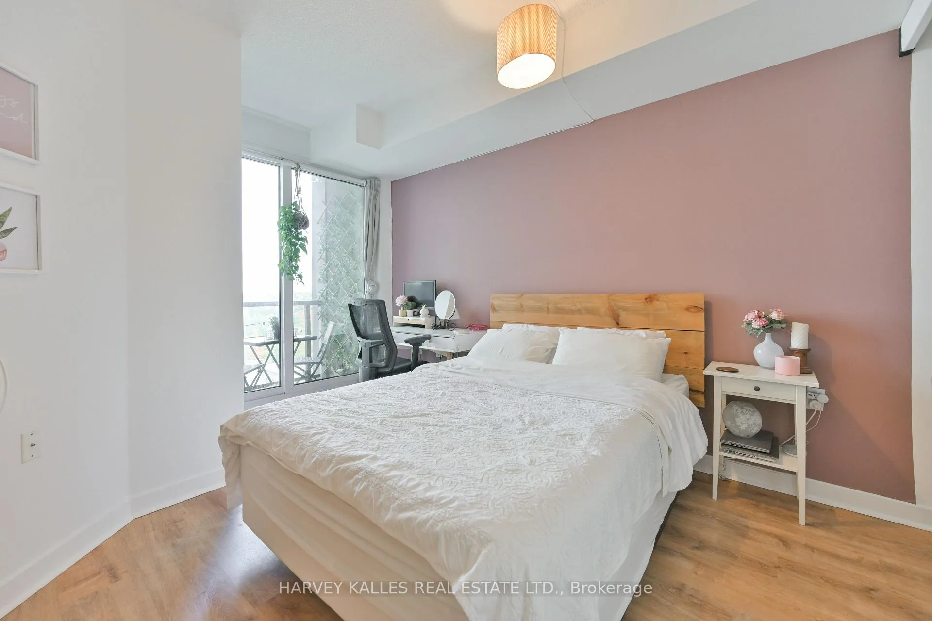 Photo 8 of Unit 1704, 85 Bloor Street E, Toronto, Church-Yonge Corridor — HOMEH