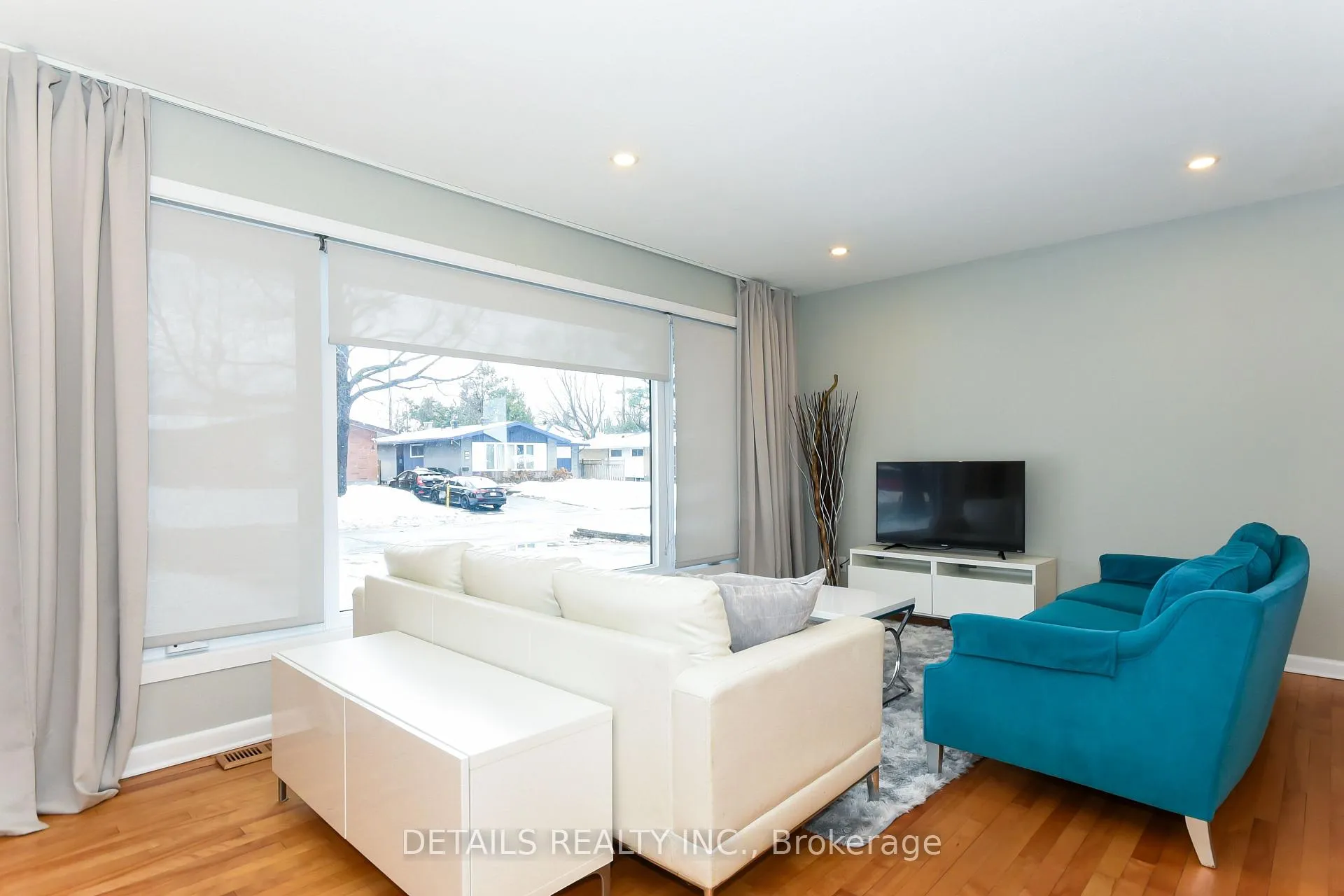 Photo 2 of Unit A, 2151 Lambeth Walk, Ottawa, Parkway Park — HOMEH