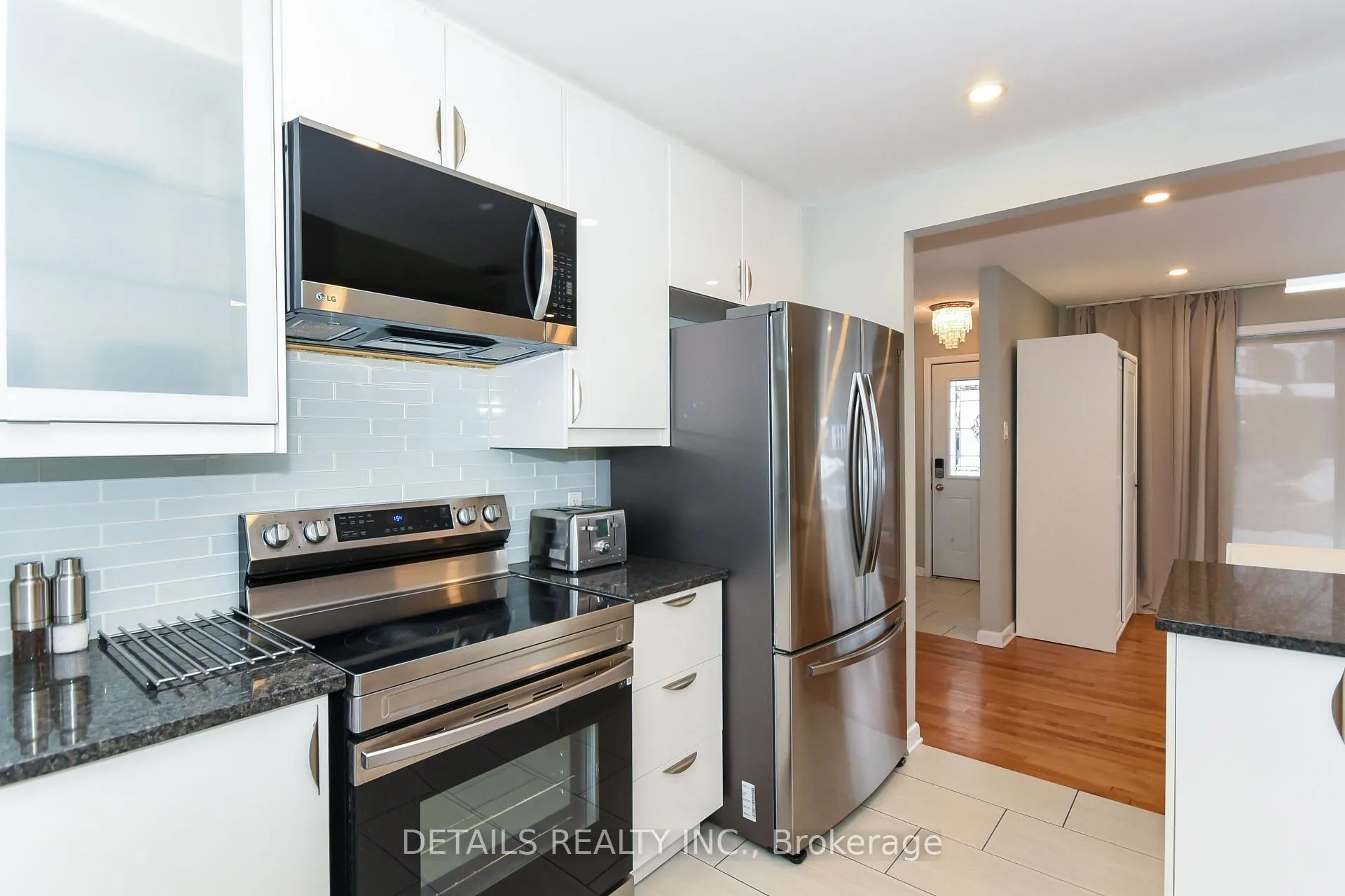 Photo 14 of Unit A, 2151 Lambeth Walk, Ottawa, Parkway Park — HOMEH