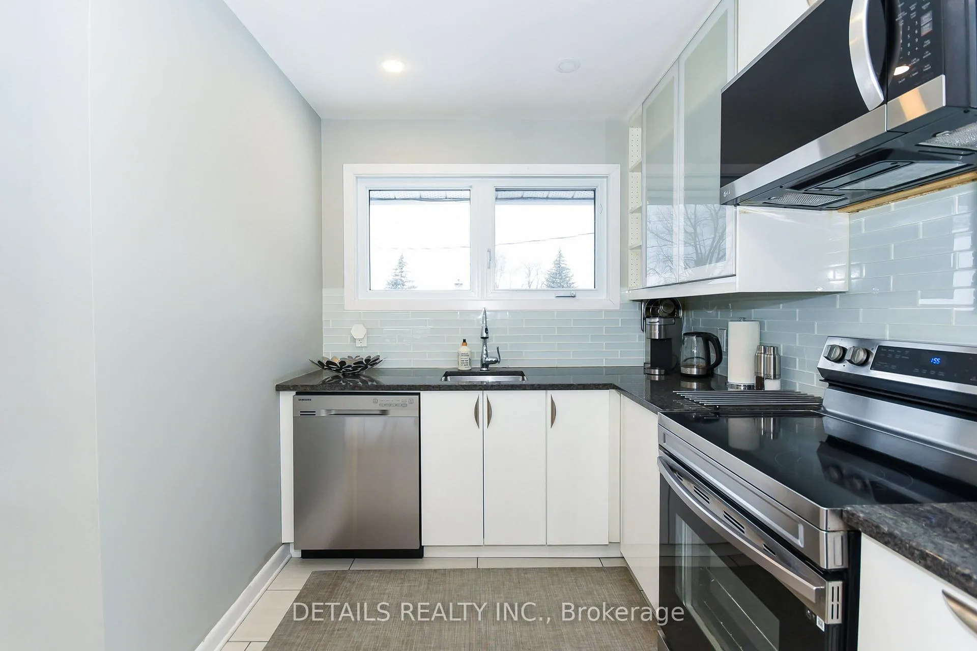 Photo 16 of Unit A, 2151 Lambeth Walk, Ottawa, Parkway Park — HOMEH