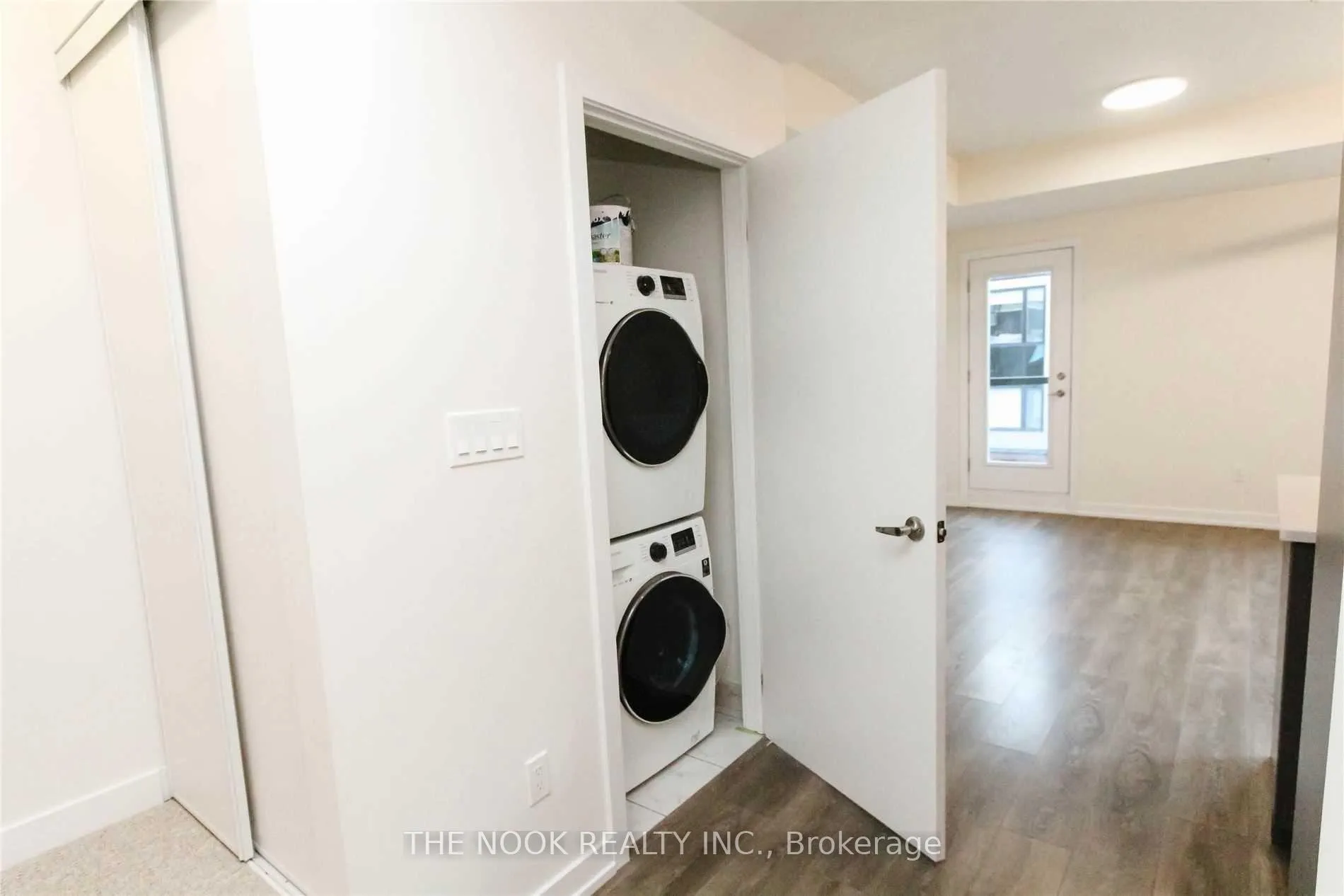 Photo 8 of Unit 324, 1555 Kingston Road, Pickering, Town Centre — HOMEH