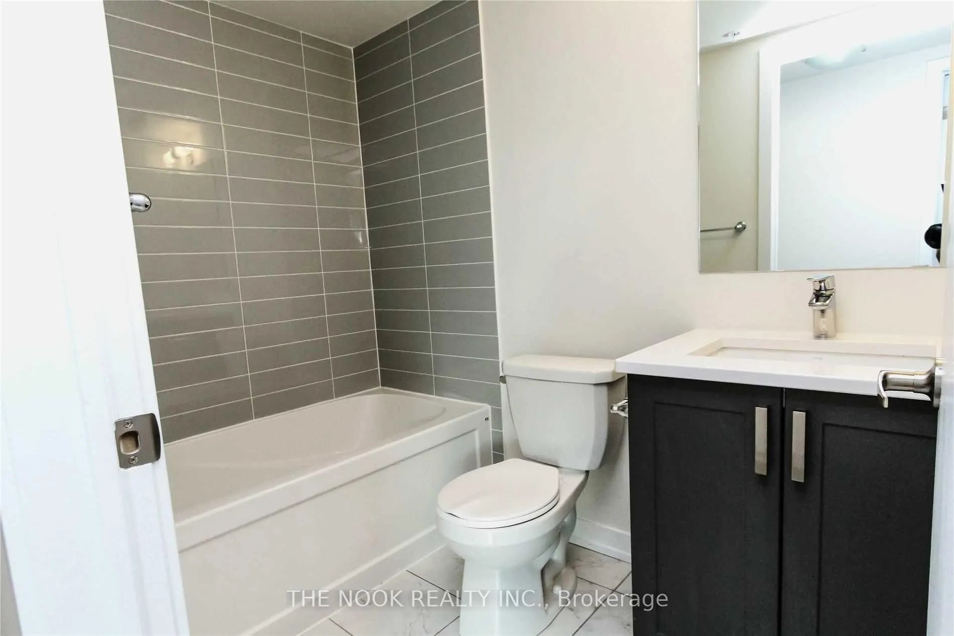 Photo 10 of Unit 324, 1555 Kingston Road, Pickering, Town Centre — HOMEH