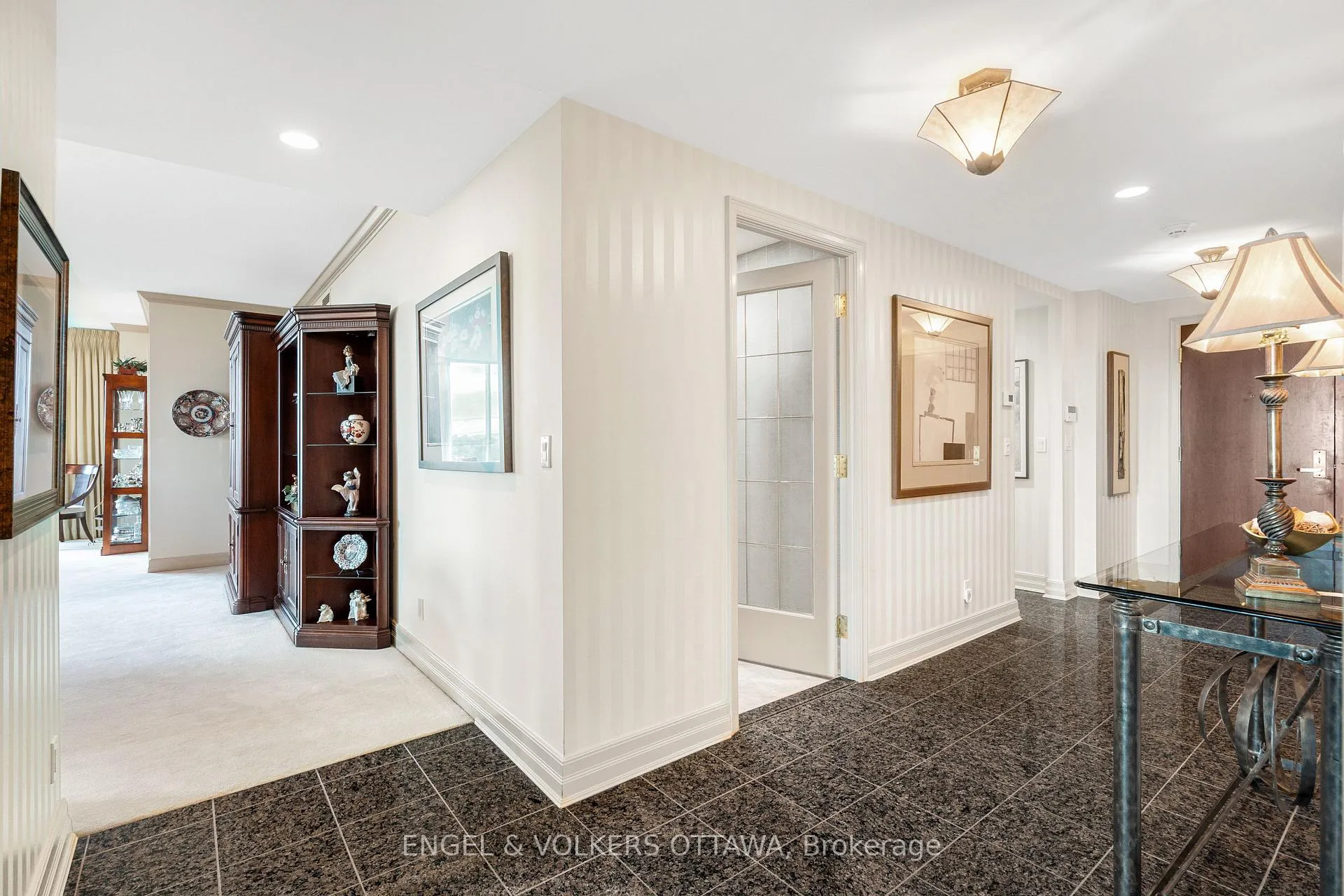 Photo 6 of Unit 903, 3590 Rivergate Way, Ottawa, Quinterra — HOMEH