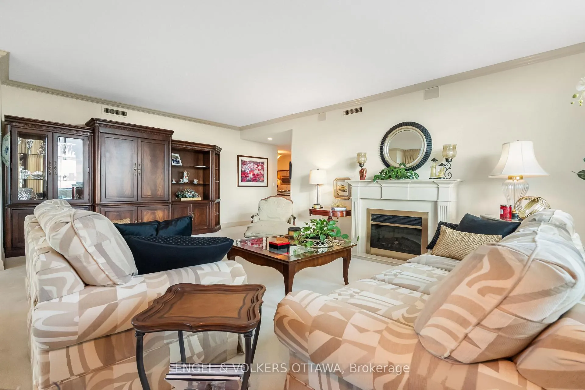 Photo 9 of Unit 903, 3590 Rivergate Way, Ottawa, Quinterra — HOMEH