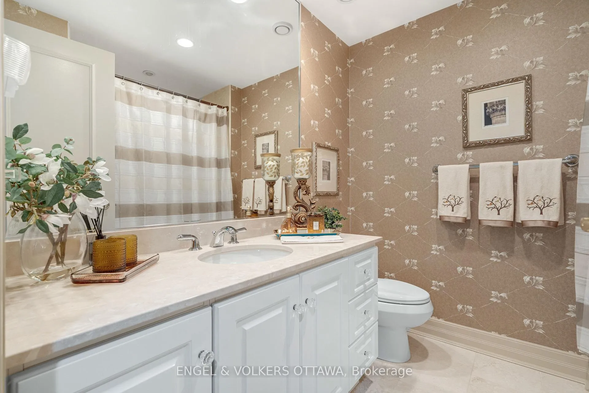 Photo 40 of Unit 903, 3590 Rivergate Way, Ottawa, Quinterra — HOMEH