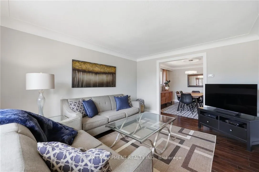 Photo 10 of 14 Atkins Drive, Hamilton, Gurnett — HOMEH