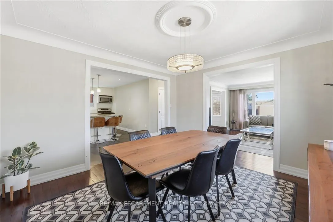 Photo 15 of 14 Atkins Drive, Hamilton, Gurnett — HOMEH