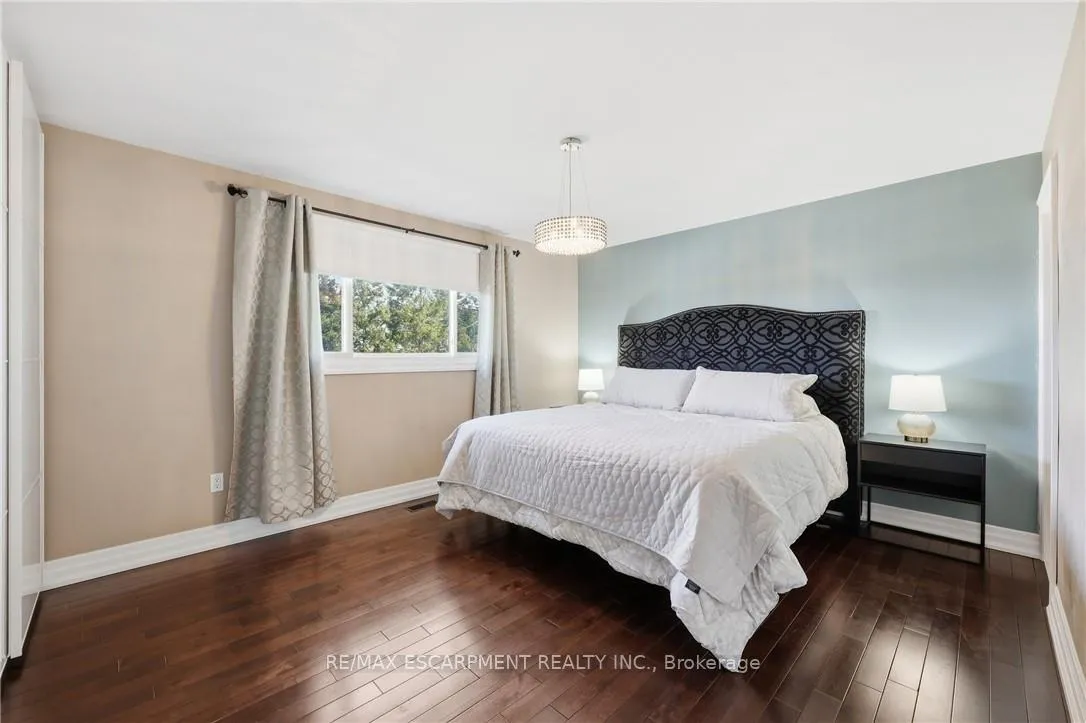 Photo 16 of 14 Atkins Drive, Hamilton, Gurnett — HOMEH