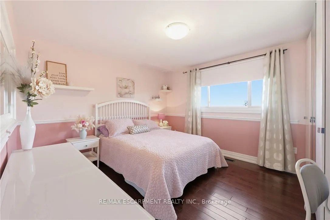 Photo 19 of 14 Atkins Drive, Hamilton, Gurnett — HOMEH
