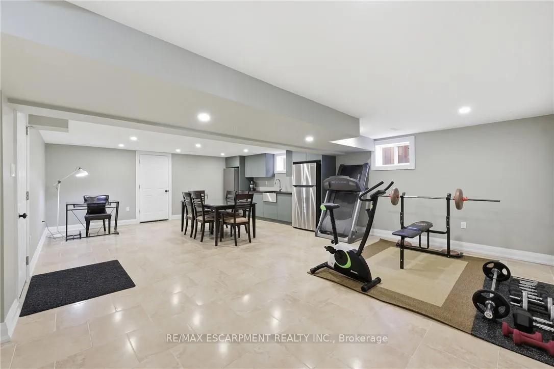 Photo 32 of 14 Atkins Drive, Hamilton, Gurnett — HOMEH
