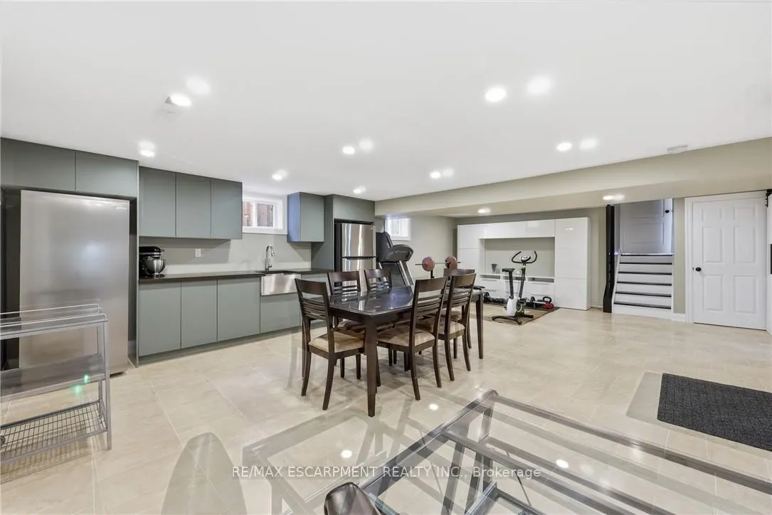 Photo 33 of 14 Atkins Drive, Hamilton, Gurnett — HOMEH