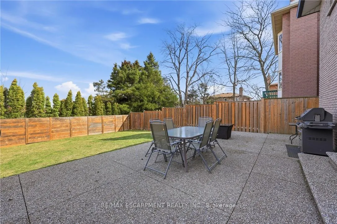 Photo 40 of 14 Atkins Drive, Hamilton, Gurnett — HOMEH
