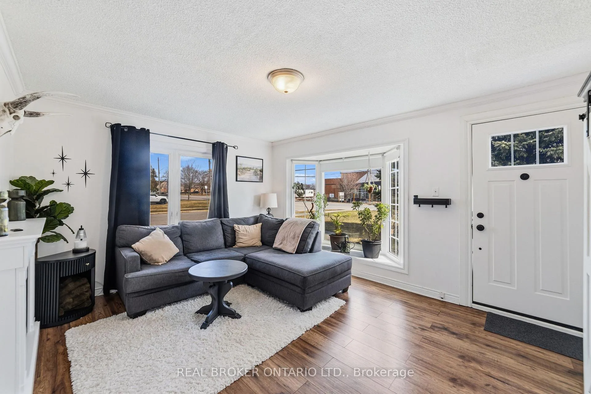 Photo 4 of 1378 Upper Wellington Street, Hamilton, Jerome — HOMEH
