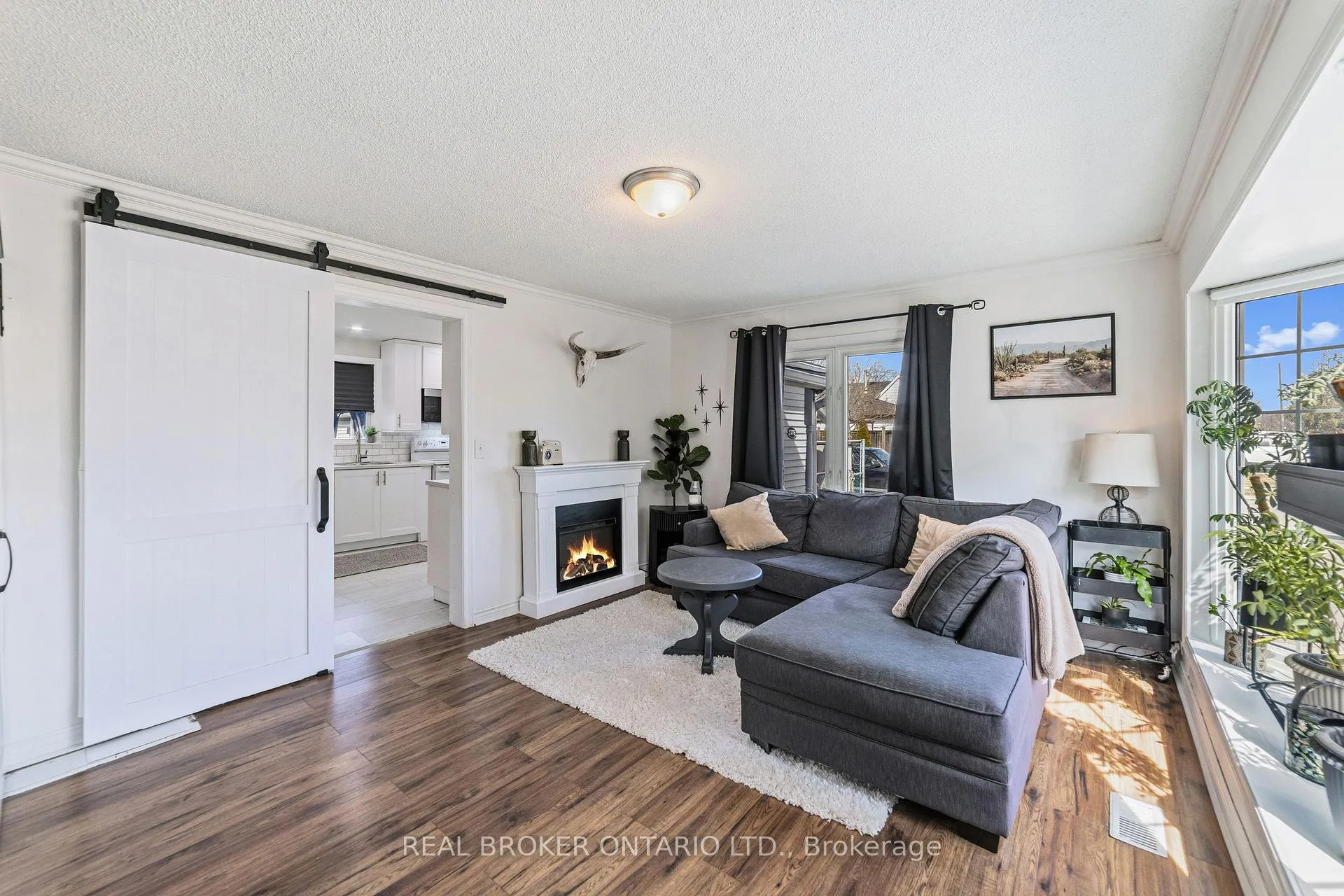 Photo 5 of 1378 Upper Wellington Street, Hamilton, Jerome — HOMEH