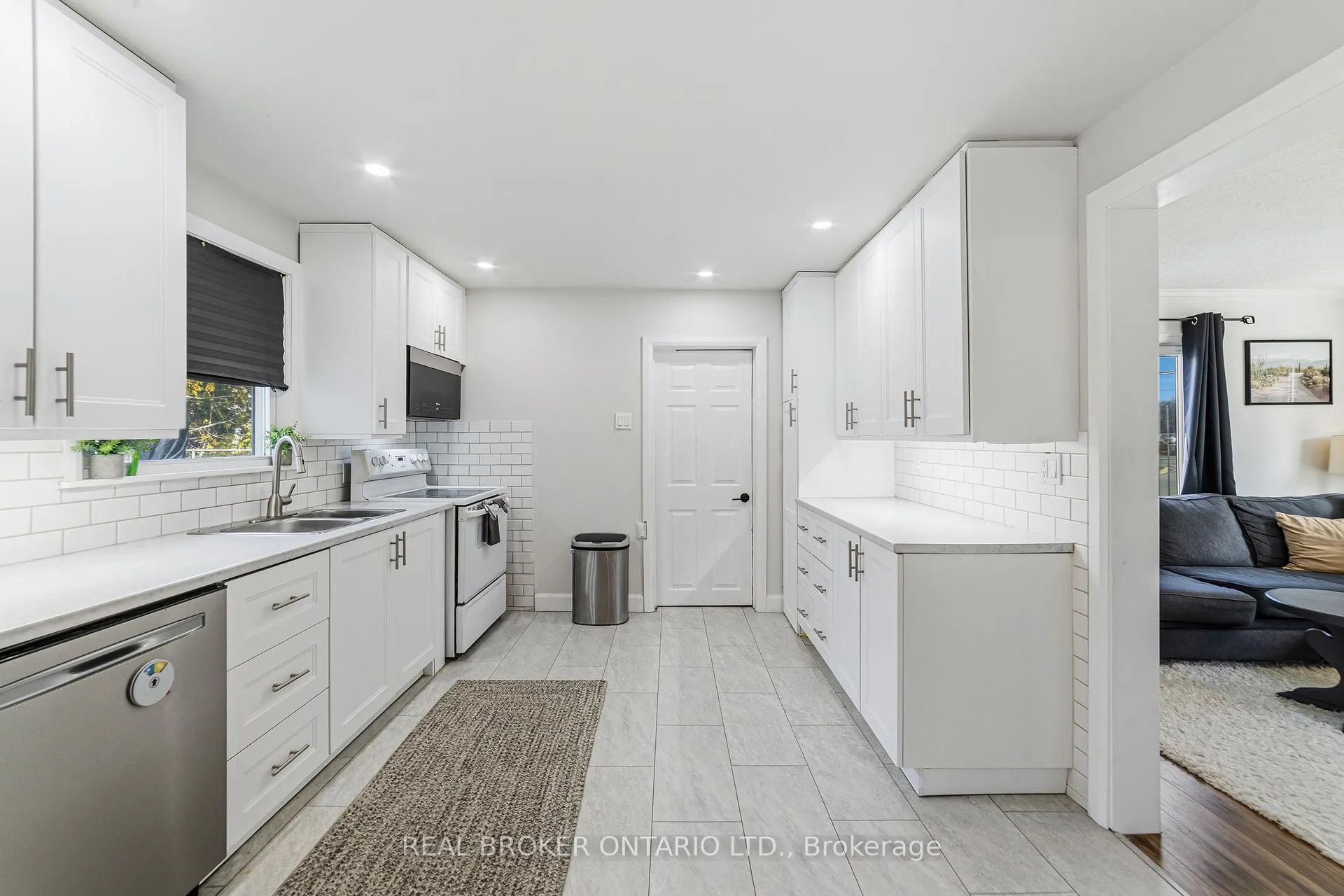 Photo 7 of 1378 Upper Wellington Street, Hamilton, Jerome — HOMEH
