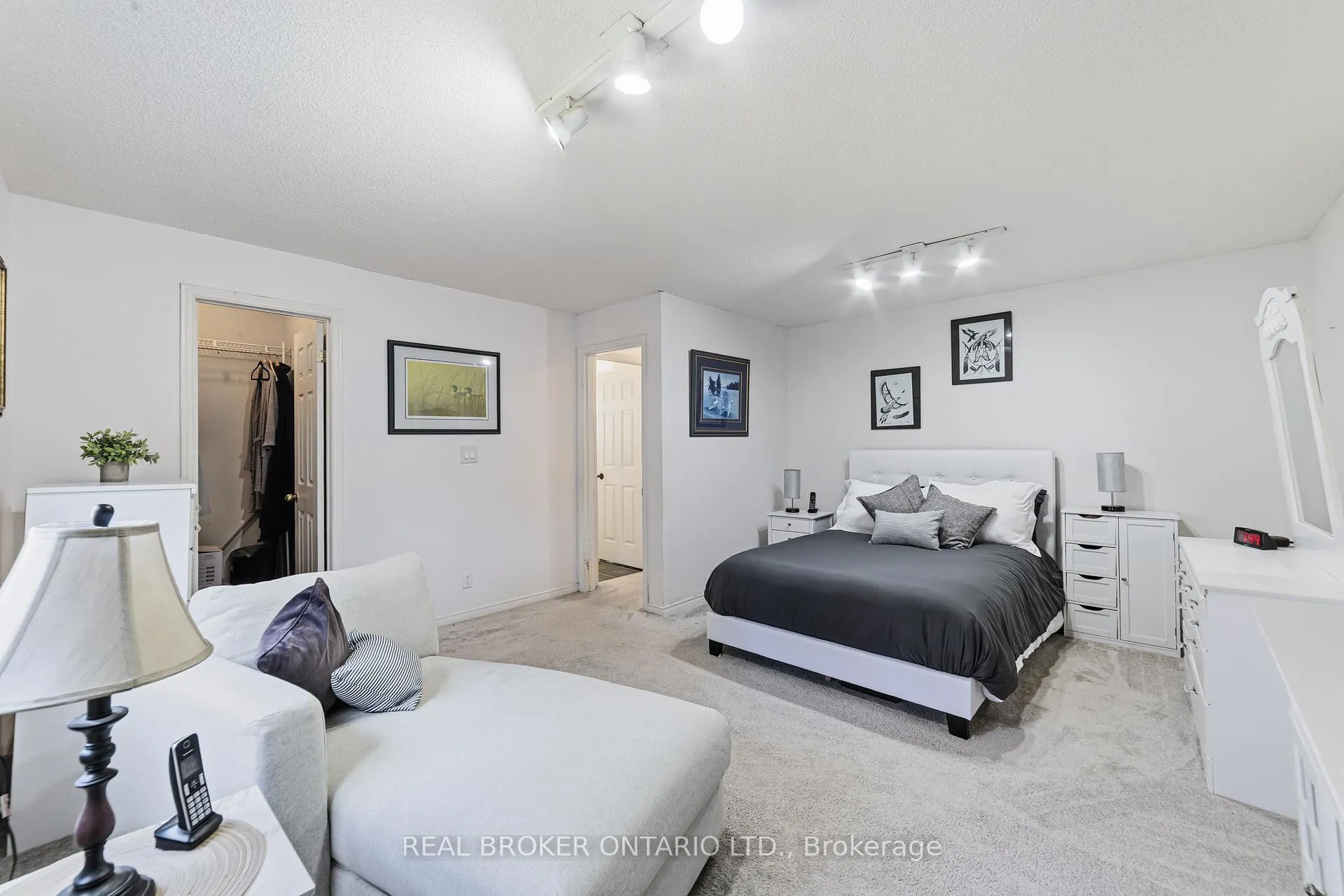 Photo 27 of 1378 Upper Wellington Street, Hamilton, Jerome — HOMEH