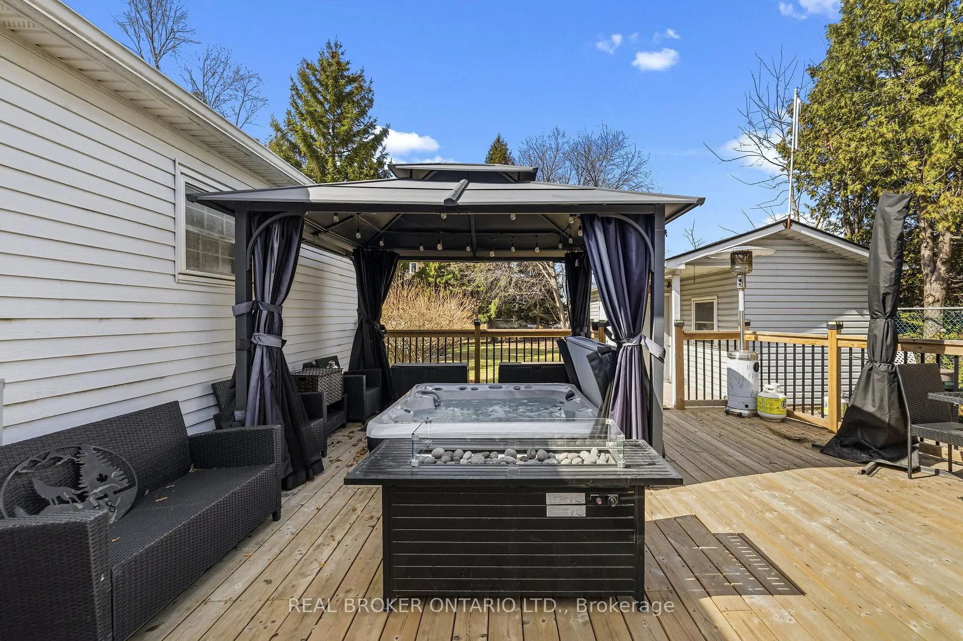 Photo 29 of 1378 Upper Wellington Street, Hamilton, Jerome — HOMEH