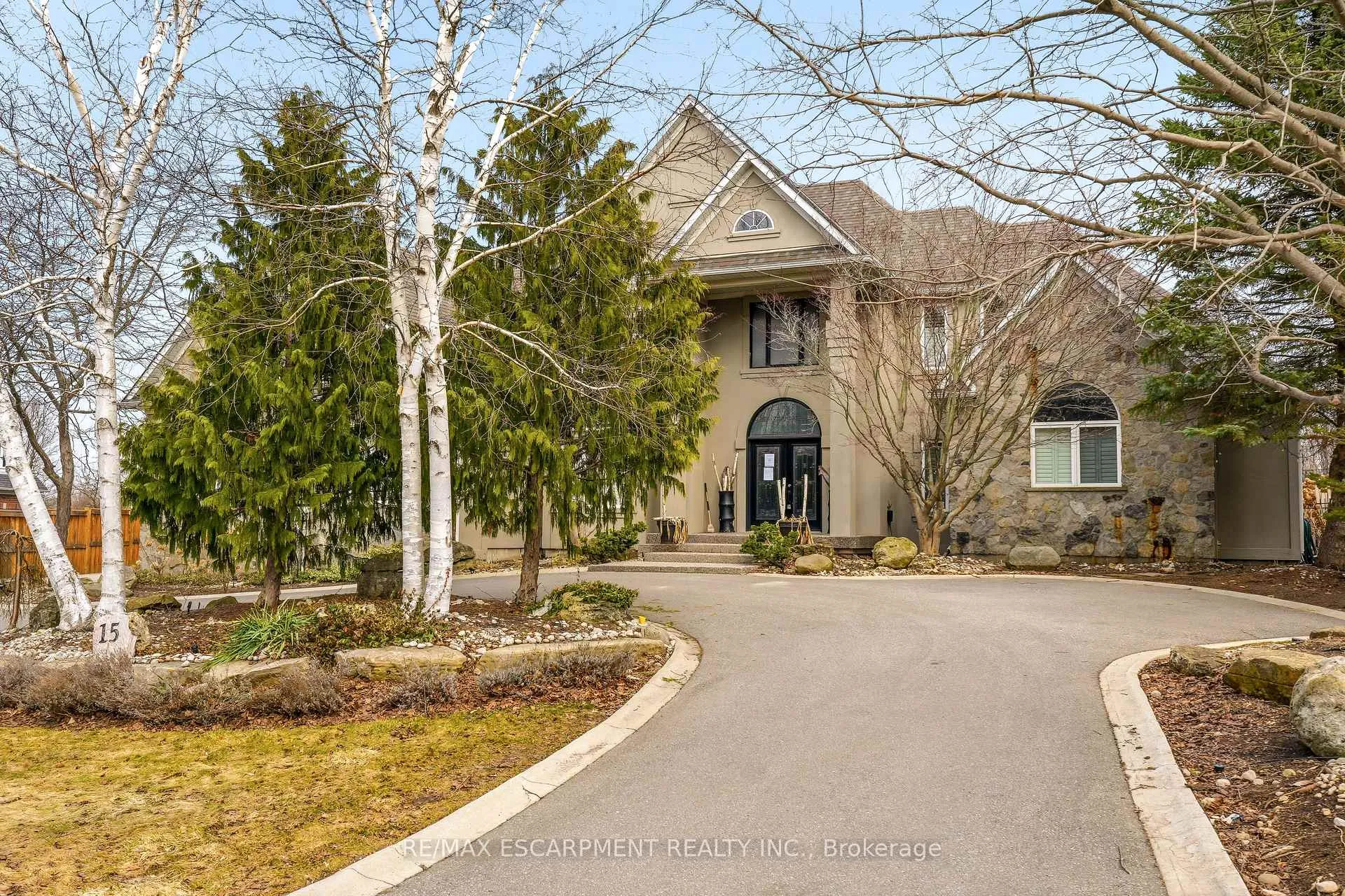 Photo 1 of 15 Palomino Drive, Hamilton, Carlisle — HOMEH