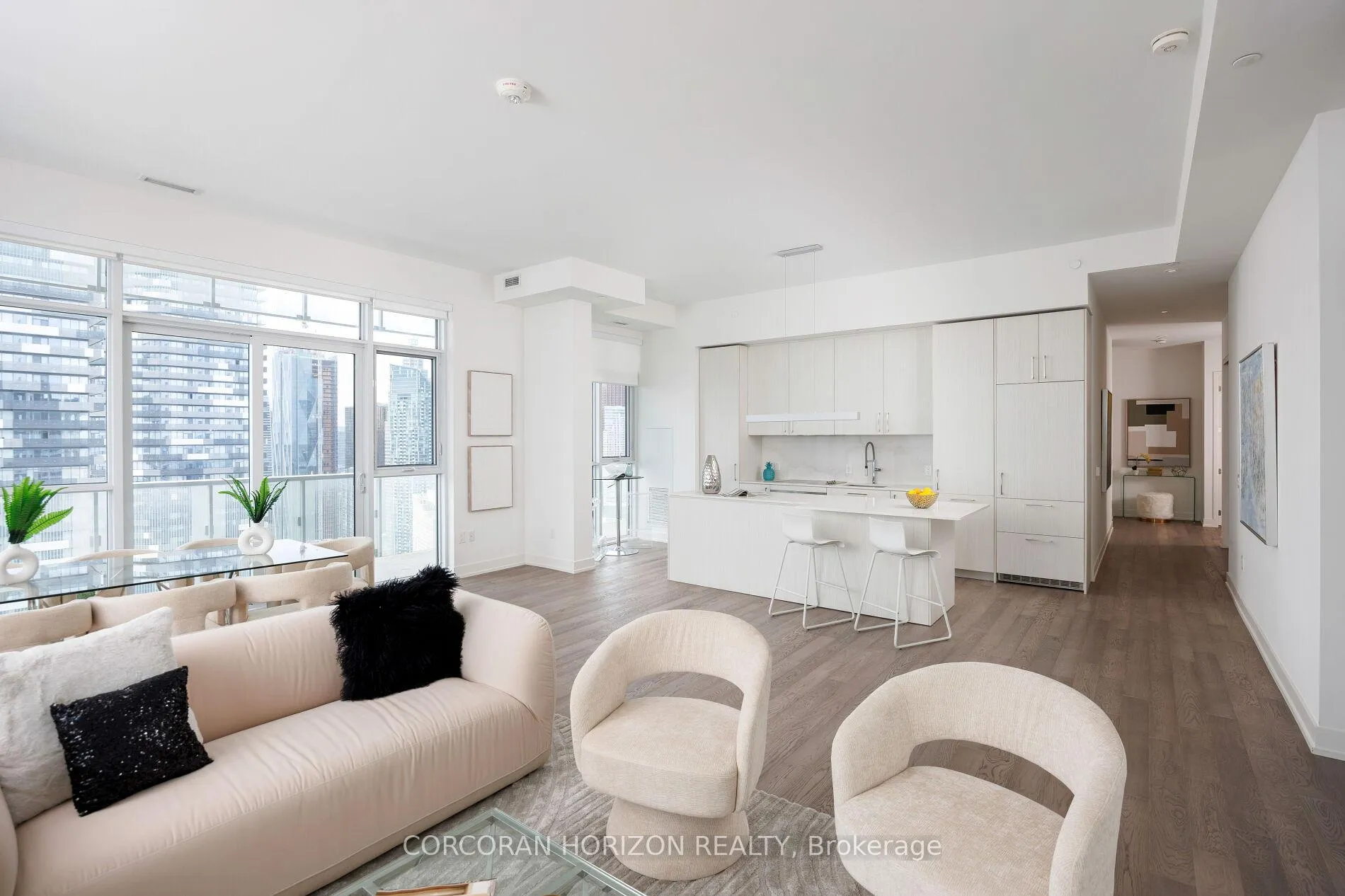 Photo 5 of Unit SPH4402, 15 Lower Jarvis Street, Toronto, Waterfront Communities — HOMEH
