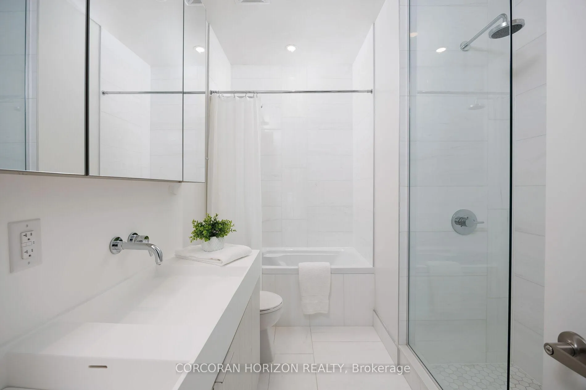 Photo 16 of Unit SPH4402, 15 Lower Jarvis Street, Toronto, Waterfront Communities — HOMEH