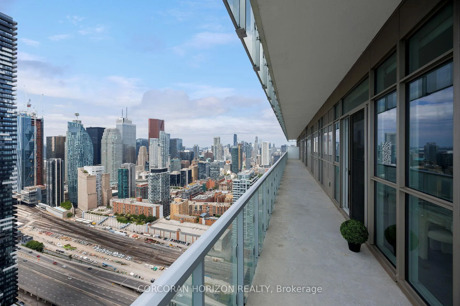 Photo 23 of Unit SPH4402, 15 Lower Jarvis Street, Toronto, Waterfront Communities — HOMEH