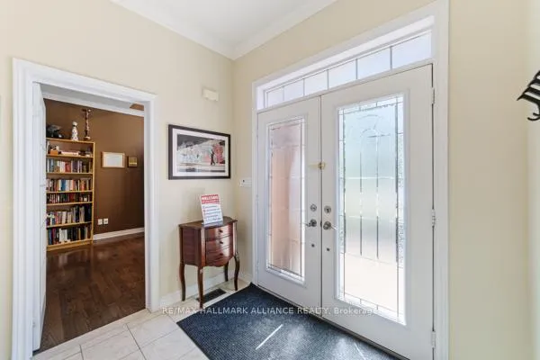 Photo 3 of 2431 Meadowridge Drive, Oakville, Joshua Creek — HOMEH