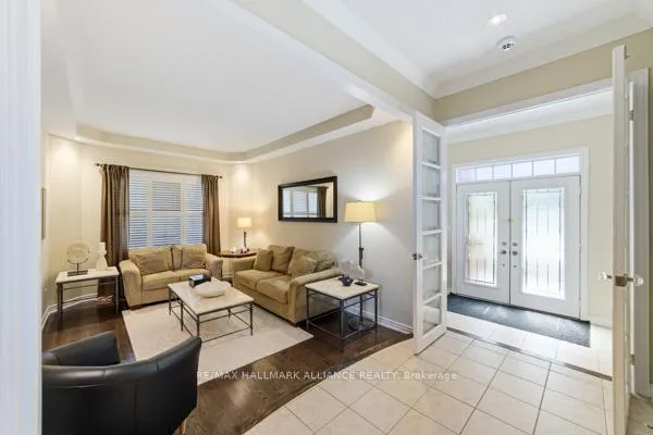 Photo 5 of 2431 Meadowridge Drive, Oakville, Joshua Creek — HOMEH