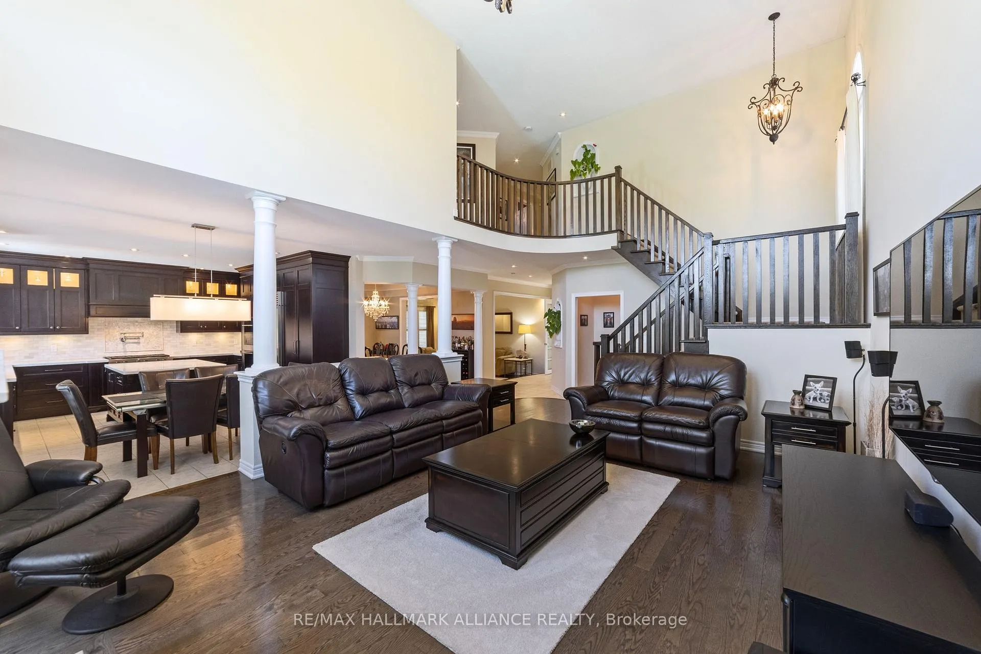 Photo 12 of 2431 Meadowridge Drive, Oakville, Joshua Creek — HOMEH