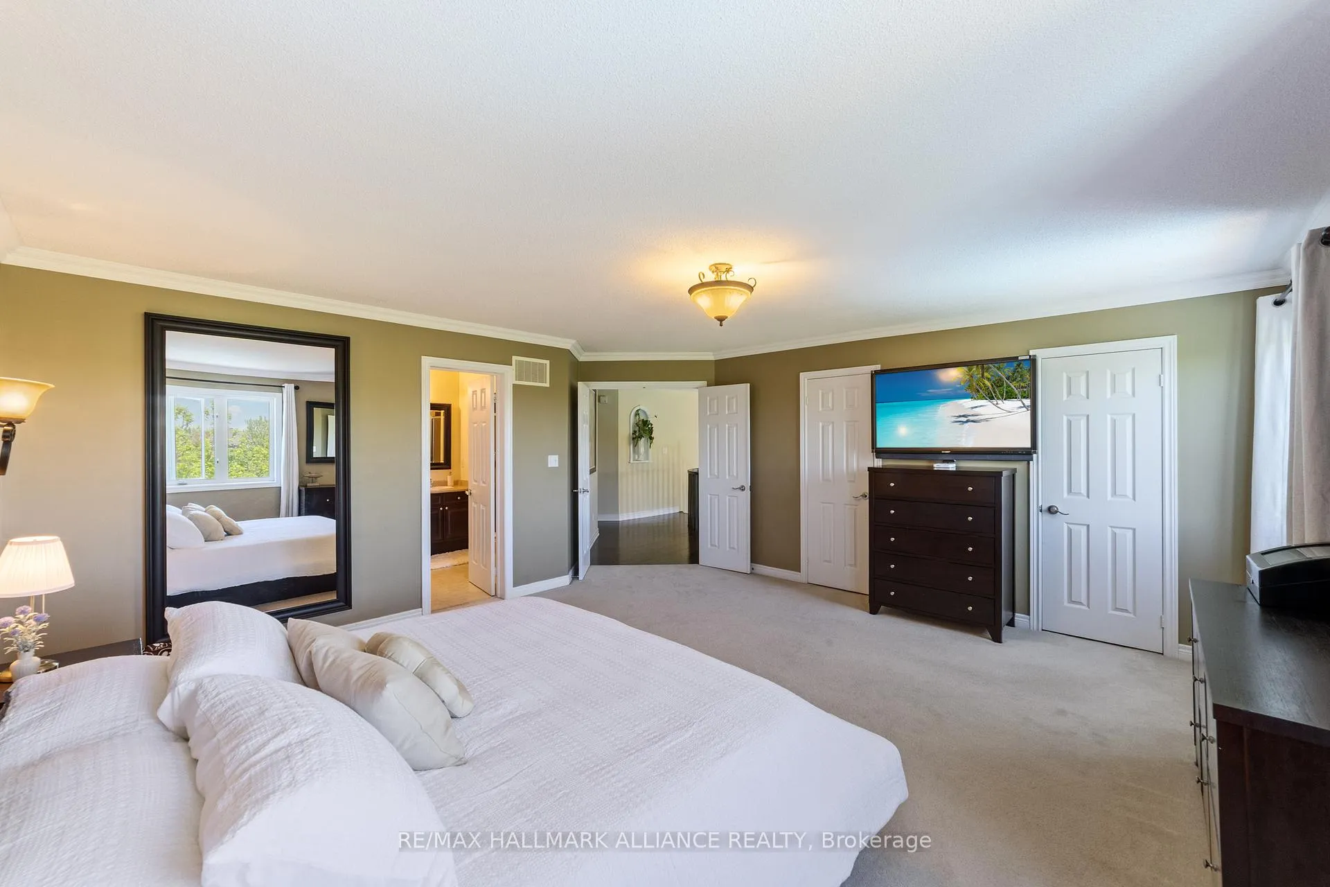 Photo 23 of 2431 Meadowridge Drive, Oakville, Joshua Creek — HOMEH