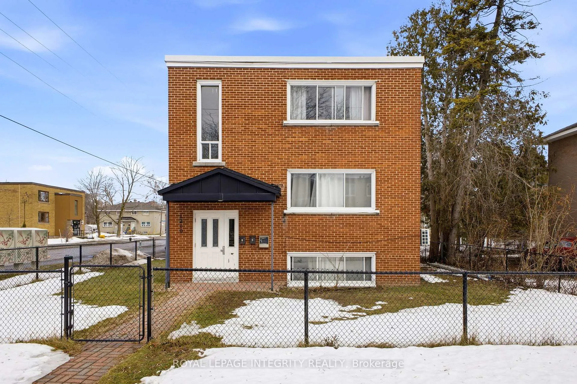 Photo 1 of Unit A, 1219 Dorchester Avenue, Ottawa, Carlington — HOMEH
