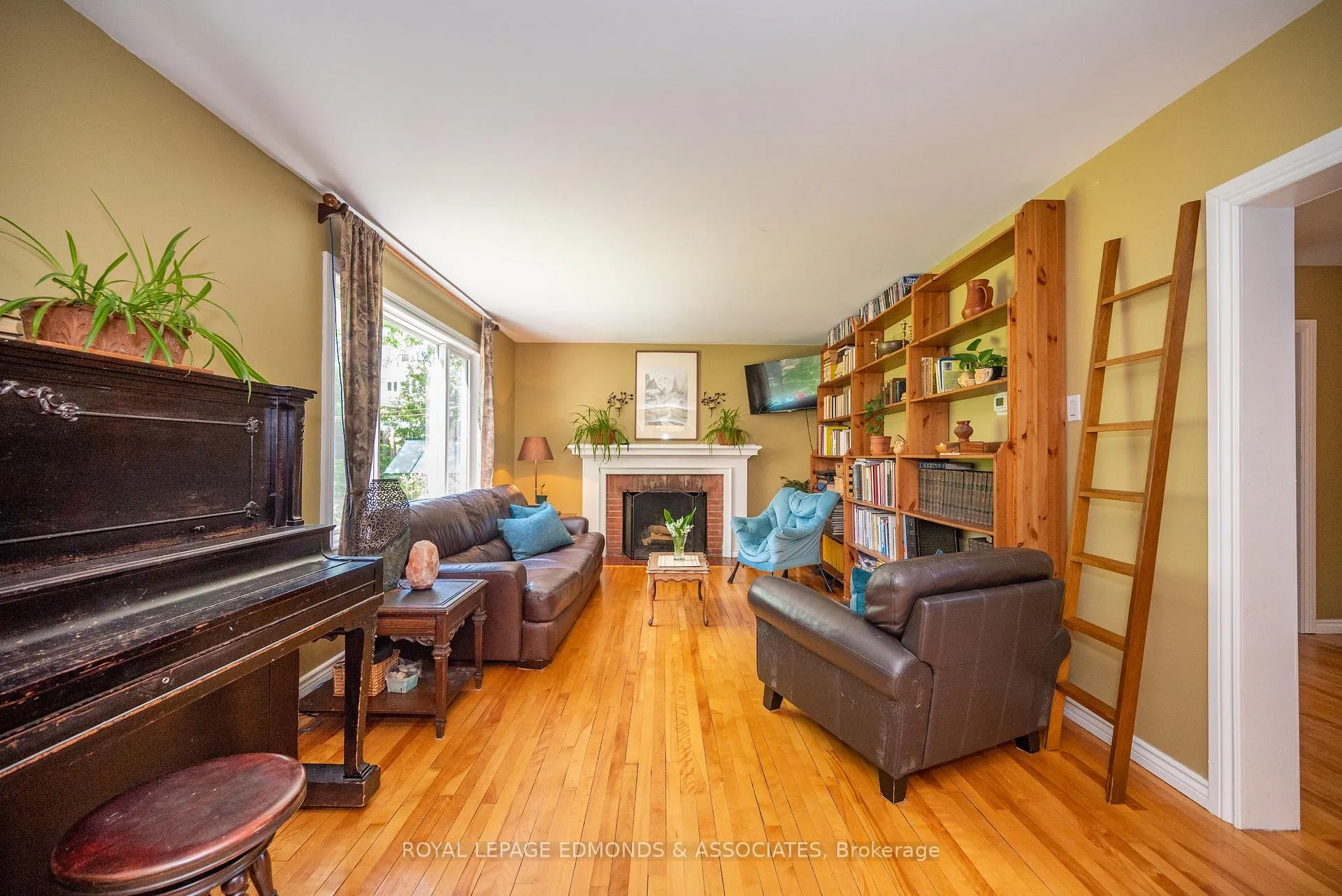 Photo 16 of 3 Huron Street, Deep River — HOMEH
