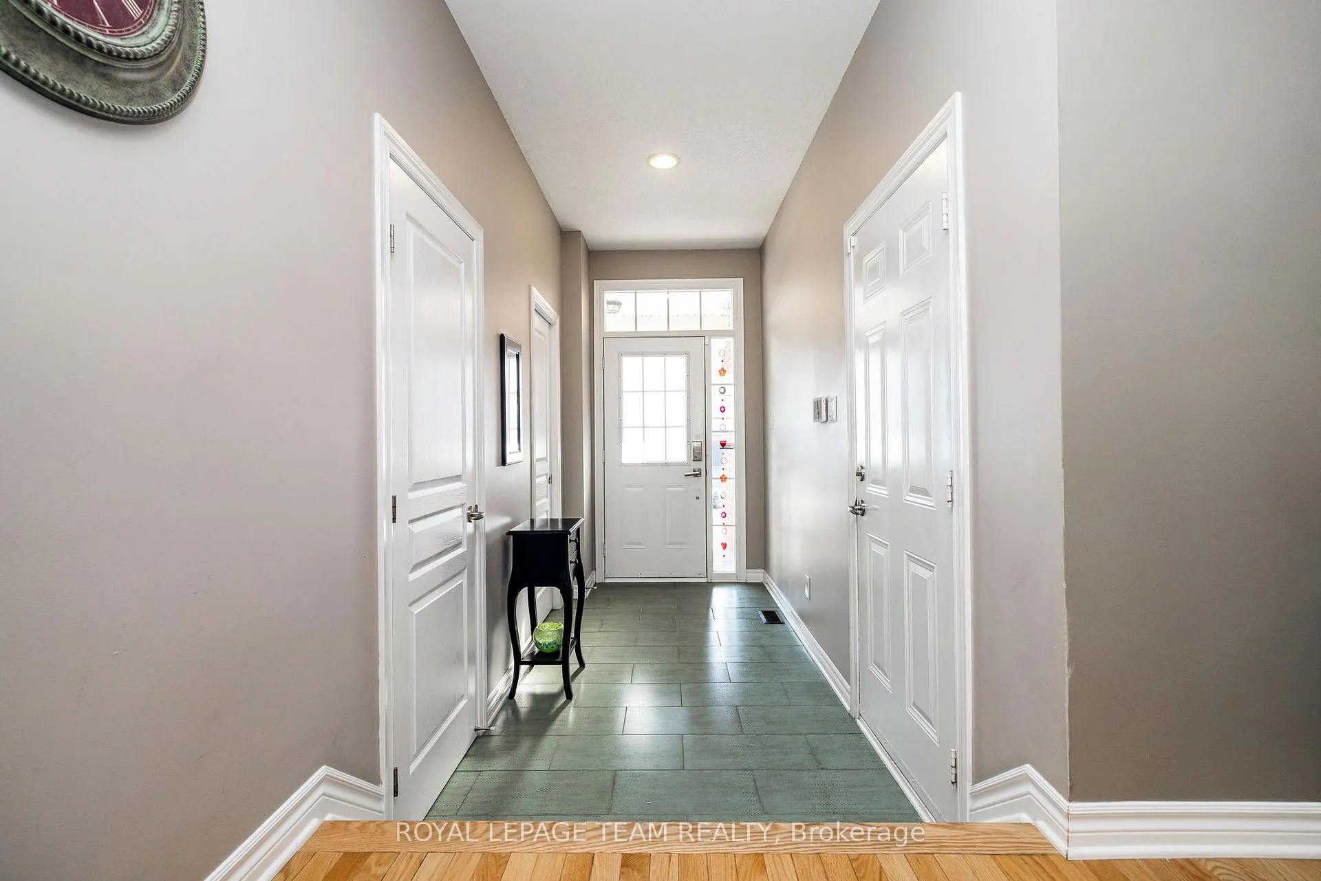 Photo 2 of 542 Remnor Avenue, Ottawa, Kanata - Kanata Lakes/Heritage Hills — HOMEH